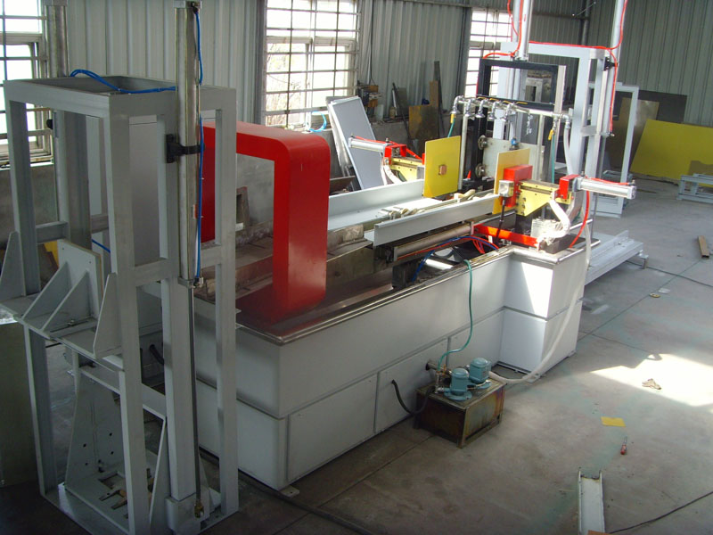 CJW-6000型微機(jī)控制接箍熒光磁粉探傷檢測(cè)線